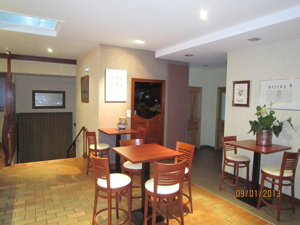 Hotel Restaurant Emile Job Montmerle-sur-Saone Bagian luar foto