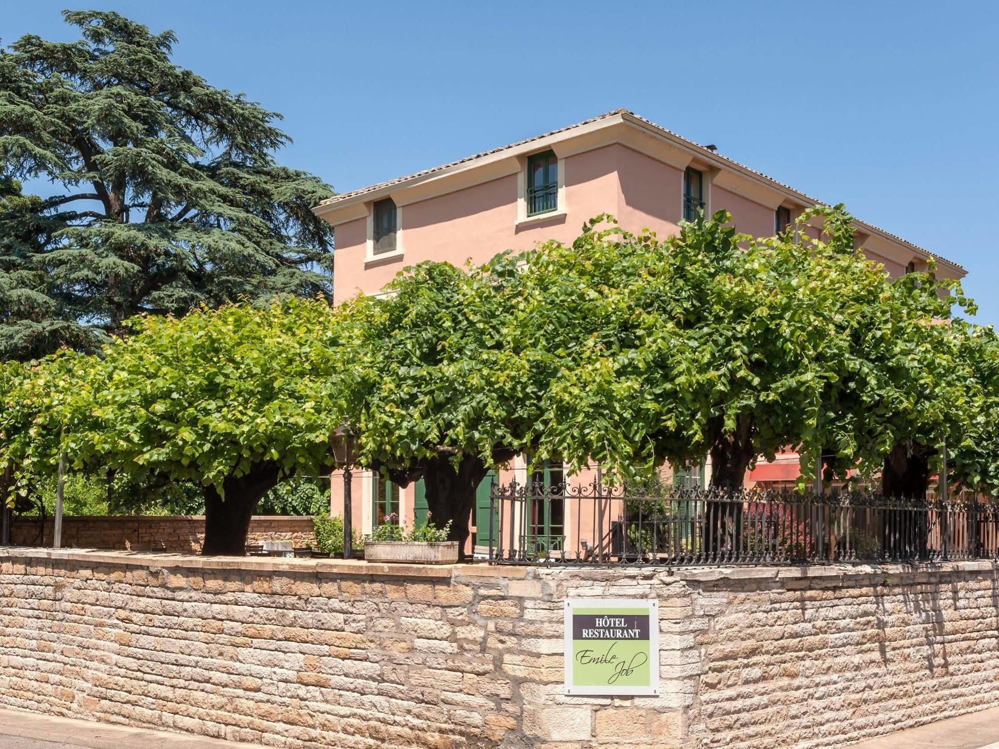 Hotel Restaurant Emile Job Montmerle-sur-Saone Bagian luar foto