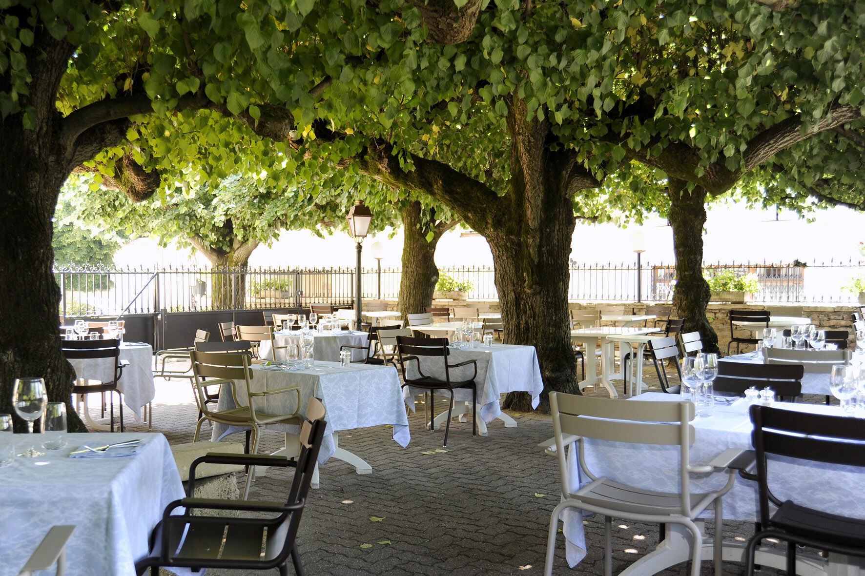 Hotel Restaurant Emile Job Montmerle-sur-Saone Bagian luar foto